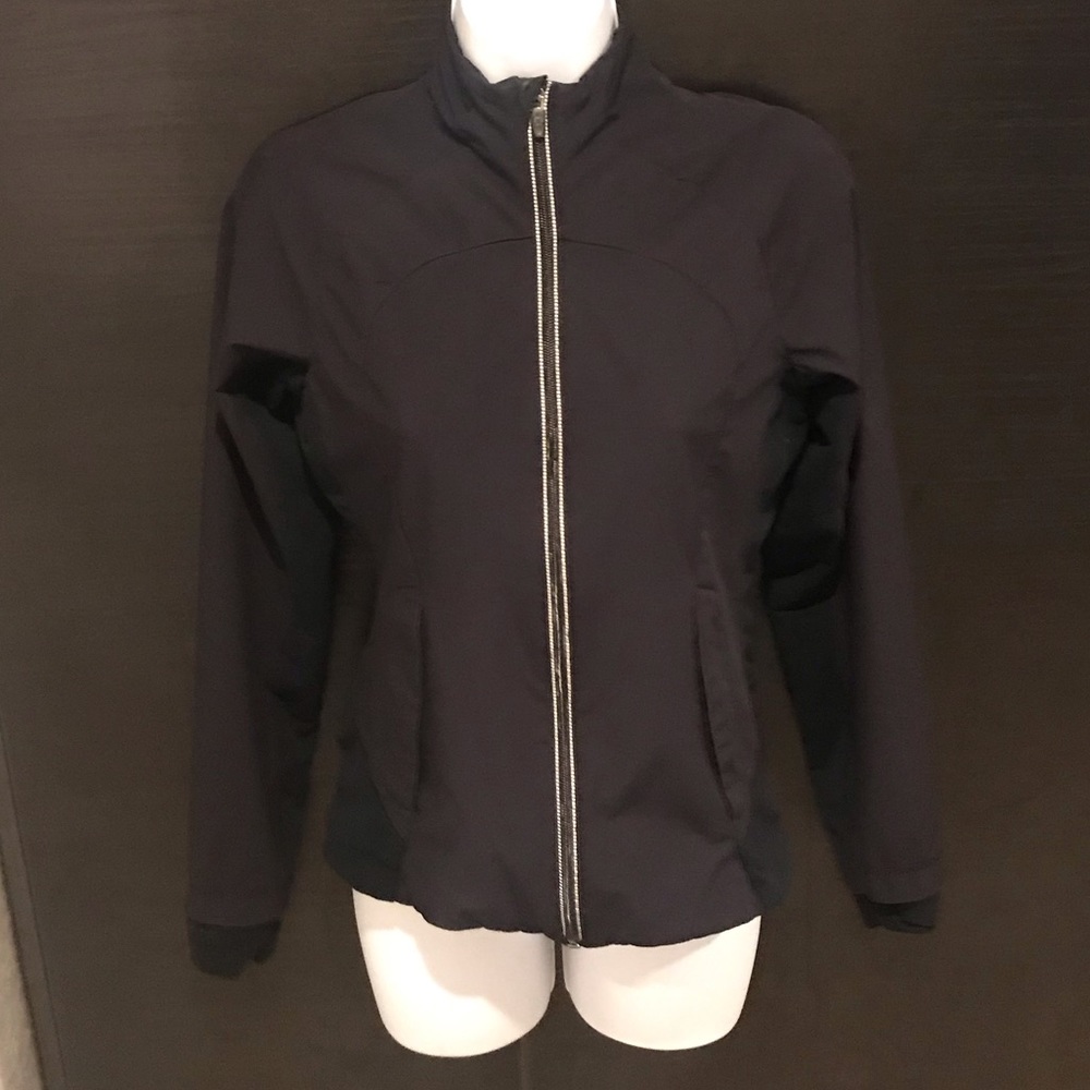 3/$30- lululemon warm running jacket black sz 4